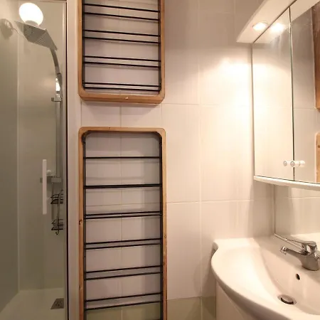 Lejlighed T3 Proche Centre Avec Terrasse - Fr-1-608-236 La Bourboule